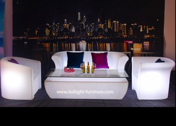 ナイトクラブRGB色の変更を用いるプラスチックLEDライト家具の白熱ソファー