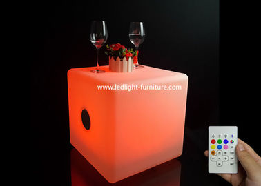 中国 多色はBluetoothのスピーカー、立方体の無線Bluetoothのつけられたスピーカー50*50*50 Cmを導きました サプライヤー