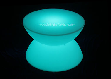中国 二重半分の円形の白熱コーヒー テーブル/LEDのライト バーのテーブルのポリエチレン材料 サプライヤー